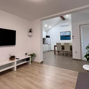 https://apartment-rio.in-istria.net